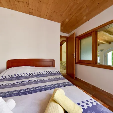 Sandra By Interhome Tatil Evi Zadar